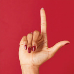 OPI Lacquer Gloss Βερνίκι Νυχιών NLL87 Malaga Wine 15ml - Image 4