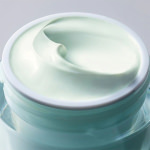 Estee Lauder DayWear 24ωρη Κρέμα Προσώπου Ημέρας με SPF15 για Ενυδάτωση & Αντιγήρανση 30ml - Image 2