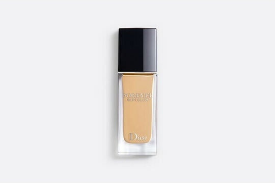 Dior Forever Skin Glow Liquid Foundation 2W0 Clean 30ml - Image 1