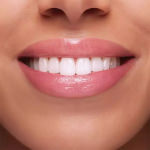 Clarins Lip Perfector 06 Rosewood Shimmer 12ml - Image 2