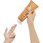 Vichy Ideal Soleil SPF50+ Αδιάβροχο Παιδικό Αντηλιακό Γαλάκτωμα για Πρόσωπο & Σώμα 300ml - Image 2