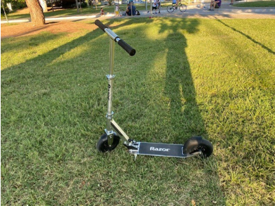 Razor Kids Scooter Foldable A5 Air 2-Wheel Black - Image 7