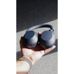 Sony WH-1000XM5 Wireless / Wired Over Ear Headphones with 30 hours of Operation and Quick Charge Silver - Image 7