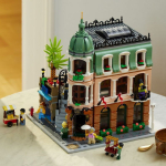 LEGO Creator Boutique Hotel for 18+ Years 3066 Pieces - Image 8