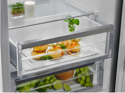 Electrolux Fridge-Freezer 331lt NoFrost H186xW59.5xD65cm Inox LNC7ME32X3 - Image 8